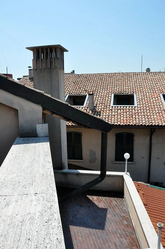 *** Ξενοδοχείο Albergo Della Corona Binasco Ιταλία