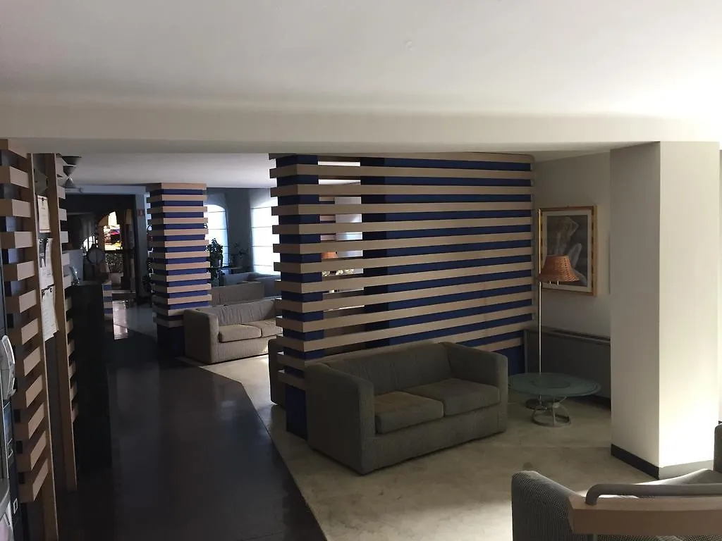 Ξενοδοχείο Albergo Della Corona Binasco
