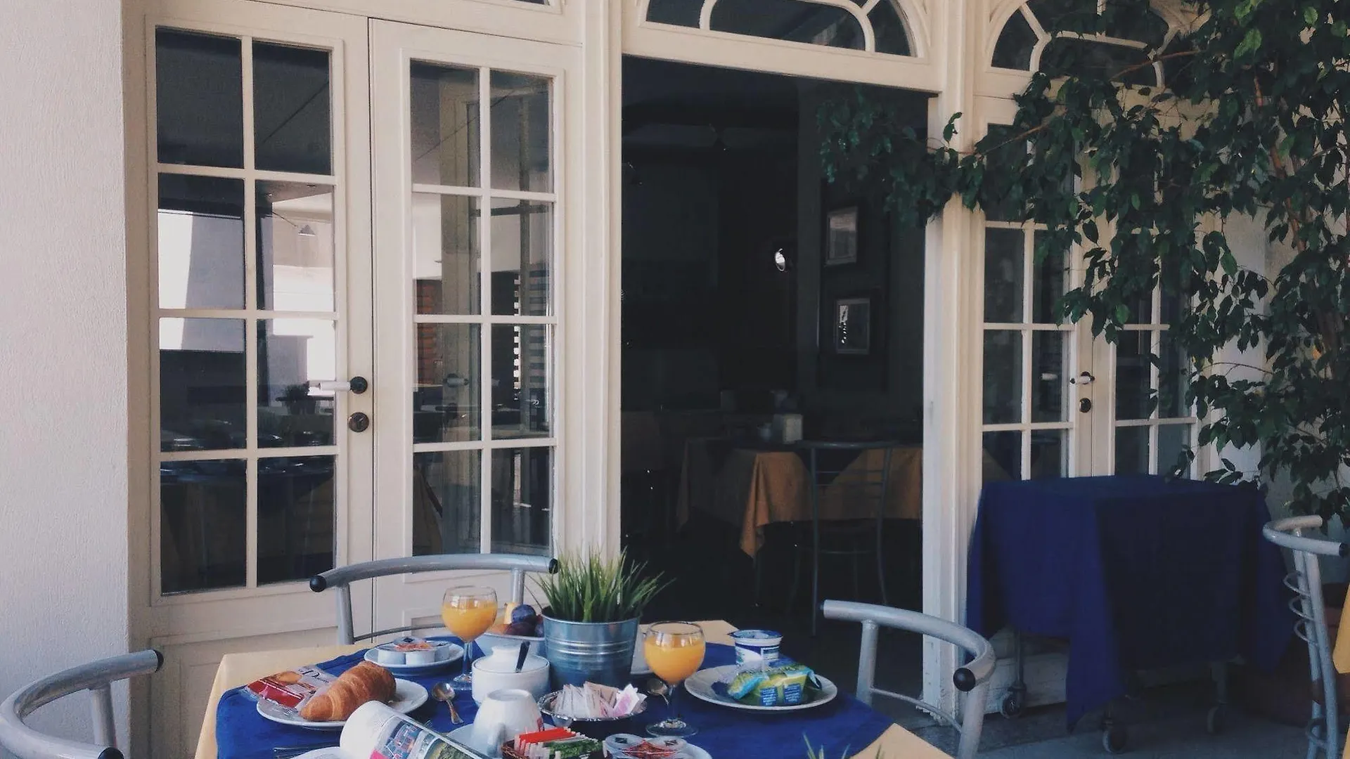 Ξενοδοχείο Albergo Della Corona Binasco